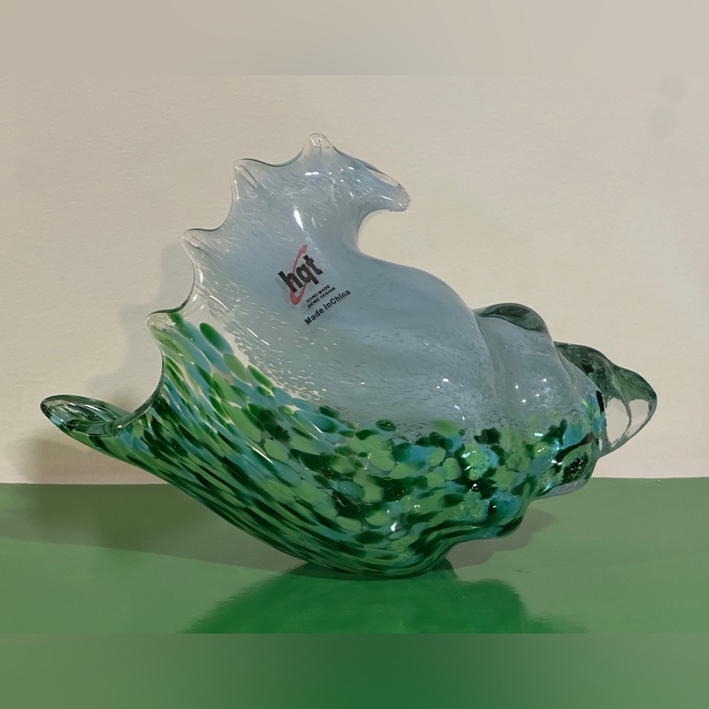 hqt Artistic Green and Clear Glass Wave Seashell